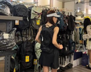 運動品牌服飾